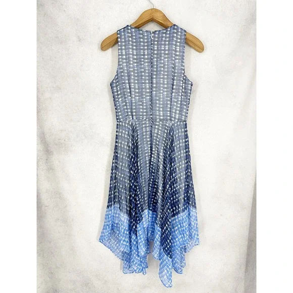 Maggy London Blue White Ombre Check Sleeveless Handkerchief Hem Dress Size 6 - Picture 6 of 10